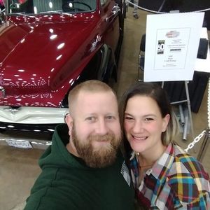 Meet your Posher, Robin